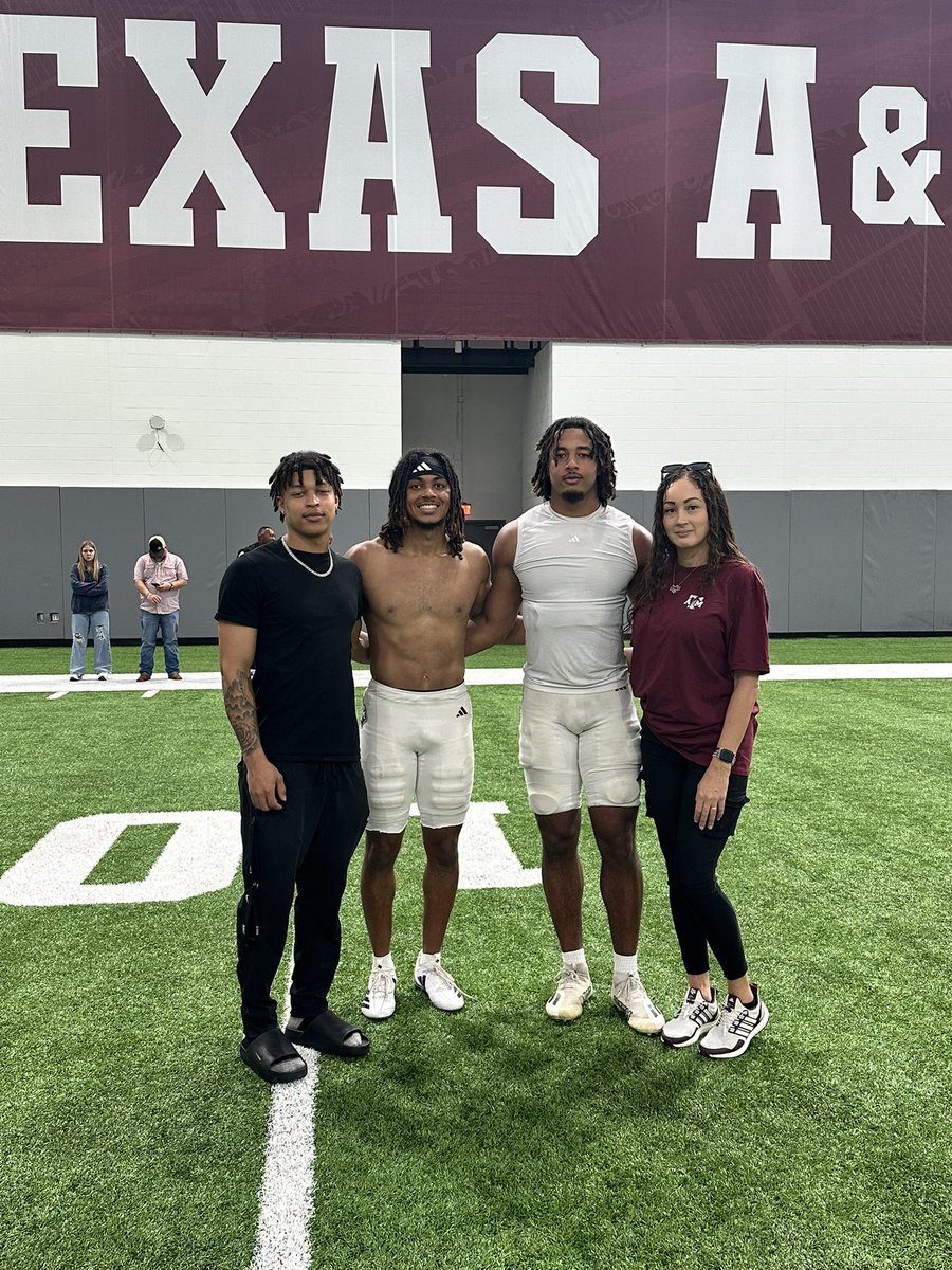 Spring Practice <a href="/Daymionsanford/">Daymion Sanford</a> <a href="/DeyjhonPettaway/">Deyjhon Pettaway</a>