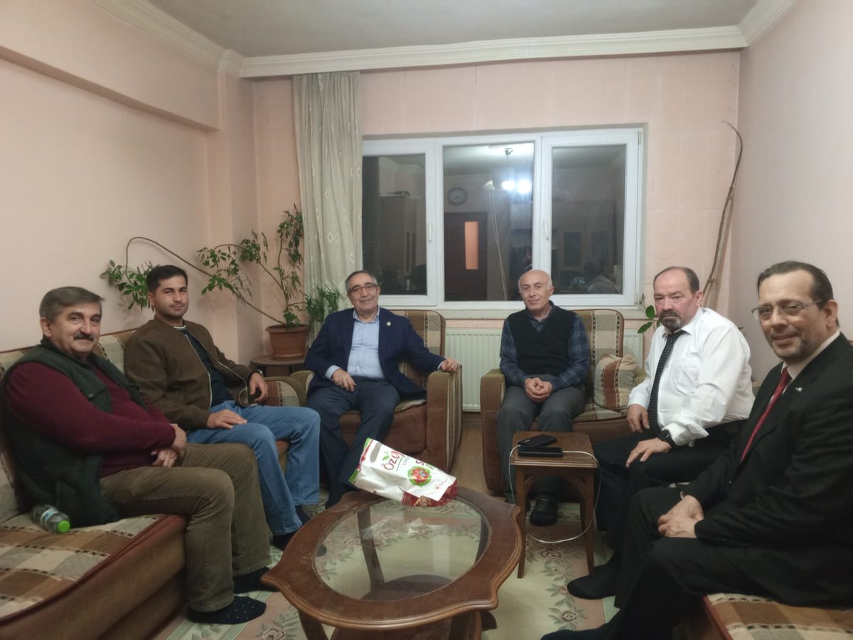 Emekli Yargıtay Onursal Başkanı Sayın Abdülhalik YILDIZ Bey ile başkanlarımızın  Ankara sohbeti.