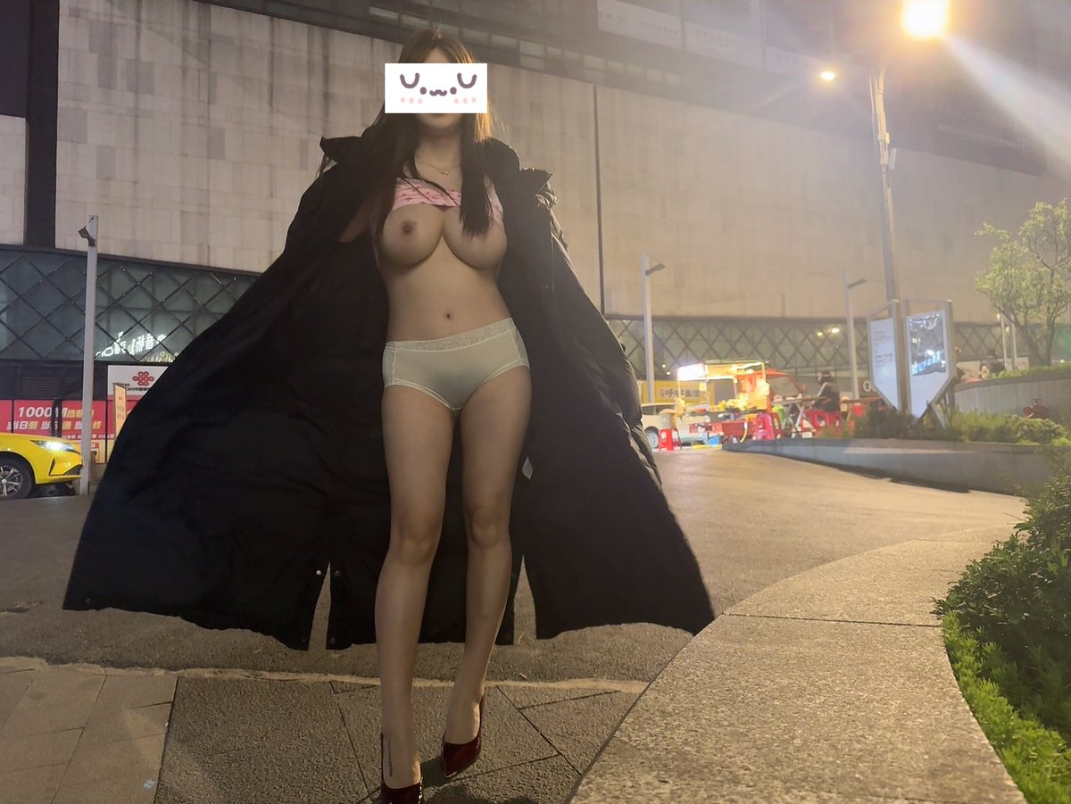 小短腿(4) / 其实，我的腿，不算短叭！气鼓鼓。主人认真拍照的话，我的比例真的看起来还可以吖。可惜我不会修图，不然看起来更漂亮……

@luchu888888 @Public_Catgirl1 https://t.co/CYVuGePLIl