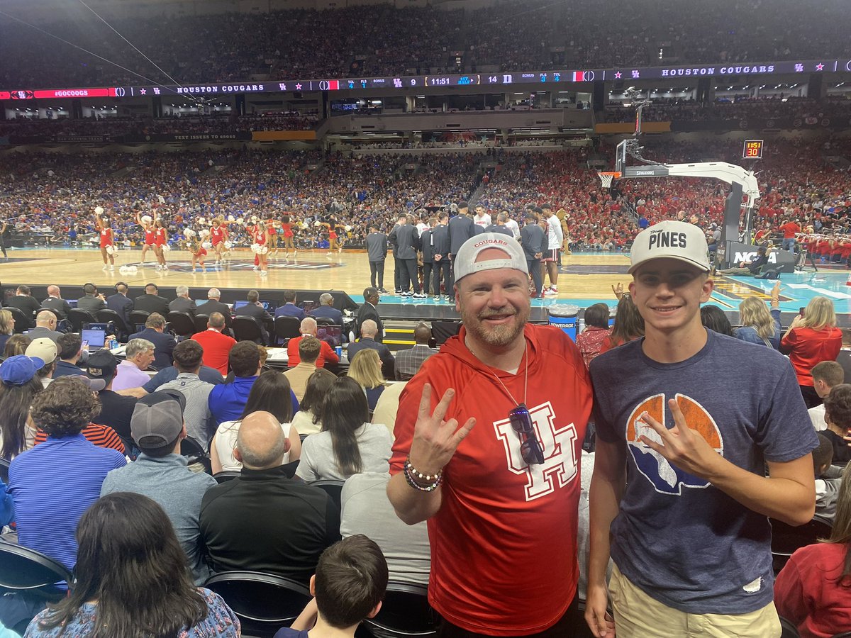 ATXDrewWin's tweet image. And now for Houston vs Duke! Supporting my uncle and his Cougs. #finalfour