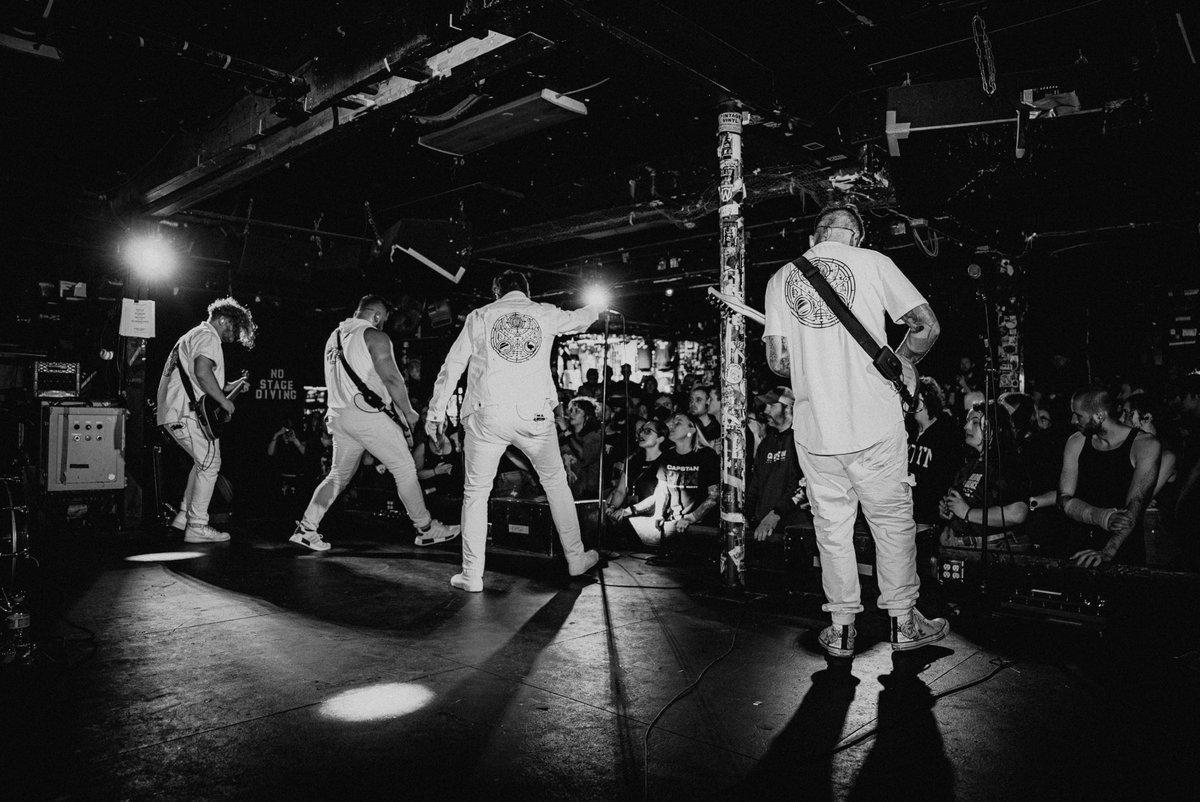 Capstan (@capstanband) on Twitter photo Last night was epic, Seattle. One of our favorite new cities with all your love! Portland tonight at Dante’s, let’s stay weird 👽 <a href="/colorblindtx/">Colorblind</a> <a href="/truenorthbandla/">True North</a> <a href="/NES_band_/">Not Enough Space</a>
🎟️capstanband.com🎟️
📸: Evan Draper Last night was epic, Seattle. One of our favorite new cities with all your love! Portland tonight at Dante’s, let’s stay weird 👽 <a href="/colorblindtx/">Colorblind</a> <a href="/truenorthbandla/">True North</a> <a href="/NES_band_/">Not Enough Space</a>
🎟️capstanband.com🎟️
📸: Evan Draper