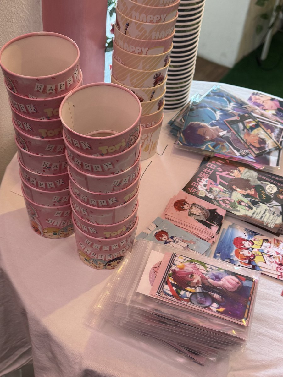 ♚ 𝐻𝐴𝑃𝑃𝑌 𝑇𝑠𝑢𝑘𝑎𝑠𝑎 𝐷𝐴𝑌 ♚ 

2025 히메미야 토리 생일카페에서(<a href="/ToriBday_0113/">2025 히메미야 토리 생일 카페</a> )에서 전프레 배포해주셨습니다! 배포해주셔서 감사합니다! (다른 분들을 위해 인당 1장씩 가져가주시면 감사하겠습니다!)