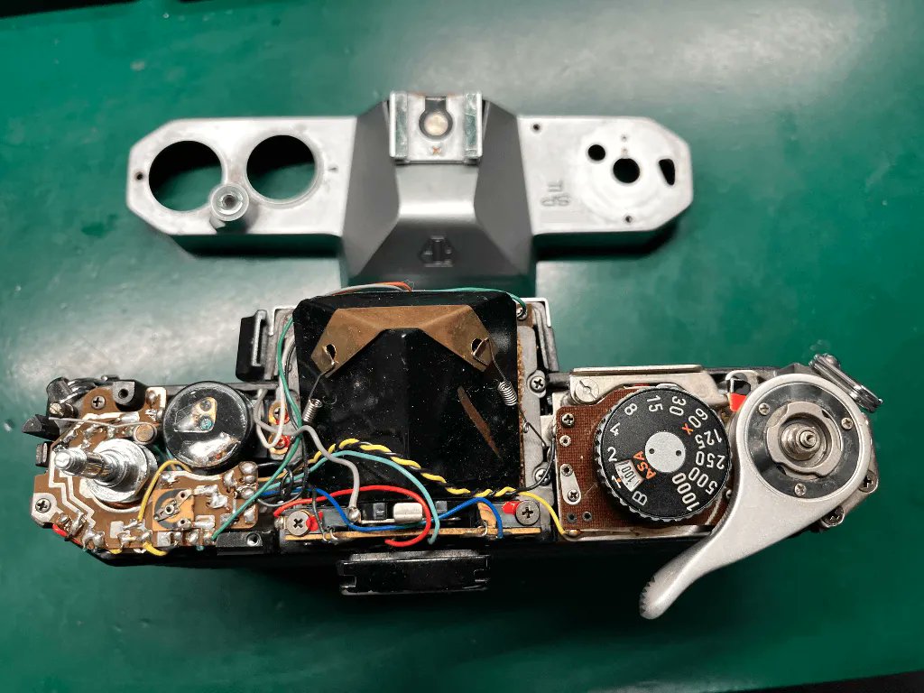 PENTAX SPF

東京カメラリペアのサイトにて修理内容を紹介
tokyo-camera-repair.com/pentax-spf-202…

・ミラーアップ
・露出計動作不良
・セルフタイマーボタン固着

#フィルムカメラ
#フィルムカメラ修理