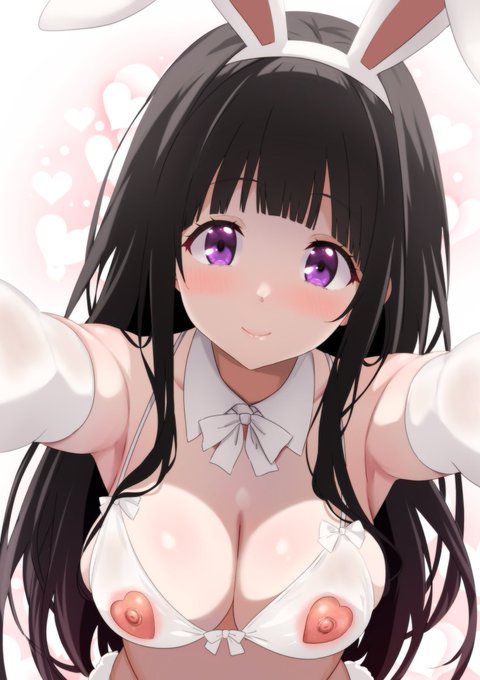(そういやまだえるたそは蔵からでてこないのか……)
(蔵の中でエッチなおじさんとドスケベバニー姿でいっぱいエッチするしかねぇな) 