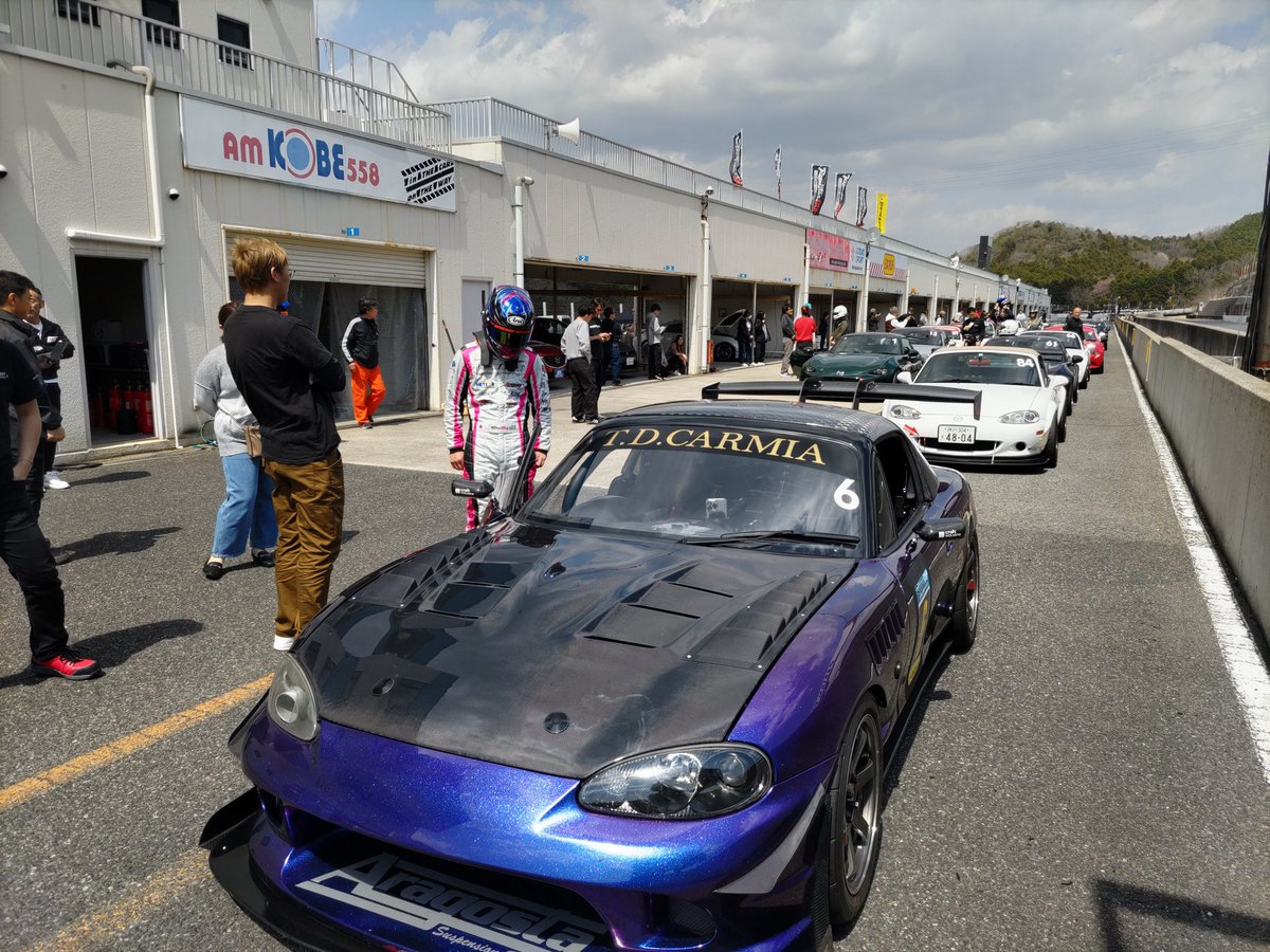 masanobukanki's tweet photo. #ロードスターカップ in #セントラルサーキット
4年目のシーズンがスタートしました
over50の参加台数ですが
なんと!
20台以上が新規参戦!
6戦のシリーズは
ウェイトハンディなどあるから
参加だけでなく
観るのも楽しい!
#roadstercup
#CENTRALCIRCUIT
#SEASOM4
#FULLSTAGE https://t.co/1xUduC2fjj