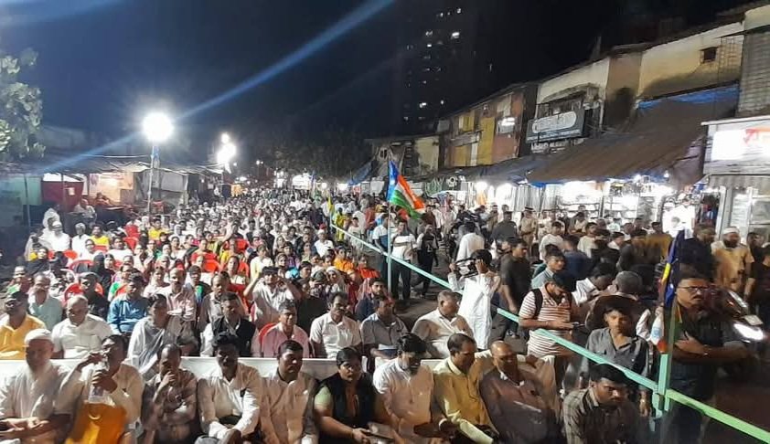 #मुम्बई
9 एप्रिल जेलभरो तैयारी अंतर्गत मूलनिवासी समाज जोड़ो परिवर्तन यात्रा का कार्यक्रम धारावी, मुम्बई में सफलतापूर्वक संपन्न हुआ..
मार्गदर्शक-मा अनिल देसाई सांसद,मुम्बई
उद्घाटक-मा बाबुराव माने (भूतपूर्व MLA, मुम्बई
अध्यक्षता-मा वामन मेश्राम साहब
राष्ट्रीय अध्यक्ष BMM, नई दिल्ली