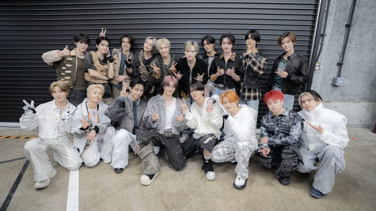 mazzel_official's tweet image. 「The Performance」

ご一緒させていただいた
NCT DREAMさん・WayVさんと📸
@NCTsmtown_DREAM
@WayV_official

ありがとうございました！

#マイナビpresentsThePerformance
#ThePerformance @performance__pr
#NCTDREAM
#WayV #威神V
#MAZZEL