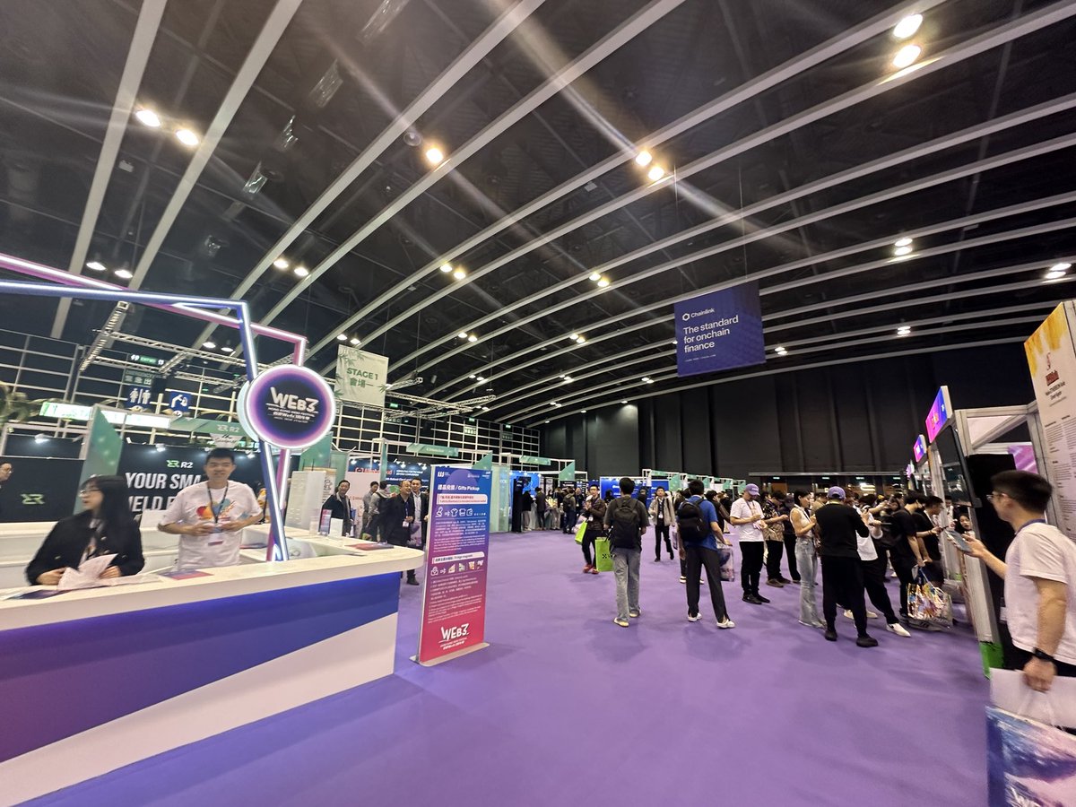 chainpeak's tweet photo. Kicking off Day 1 at @festival_web3 2025 in Hong Kong!

Packed with energy, ideas, and builders from around the world.

#Web3 #Crypto #HK2025 #ChainPeak https://t.co/lQiVmUhSWi