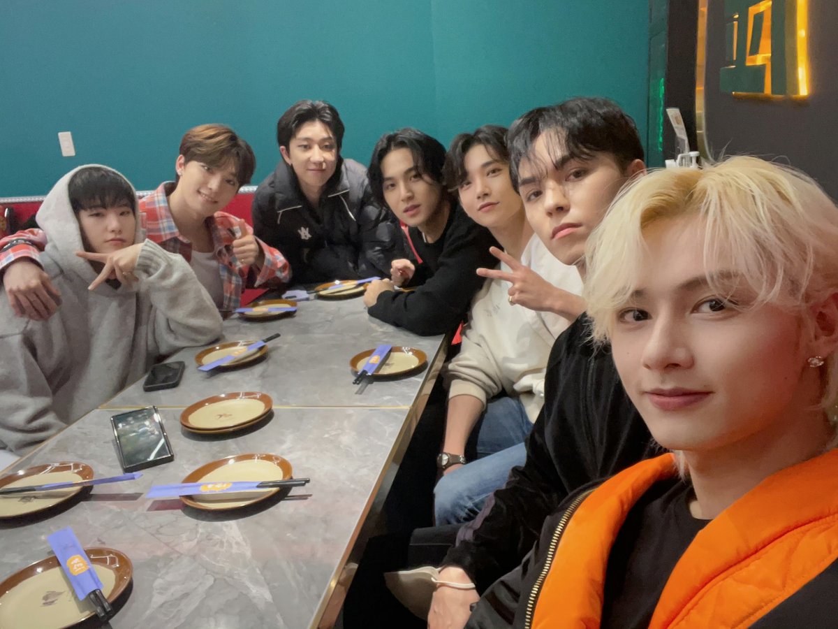 moontomeetyou's tweet photo. pfu hotpot dates 🥰🤍 https://t.co/K1R8O9BMWv