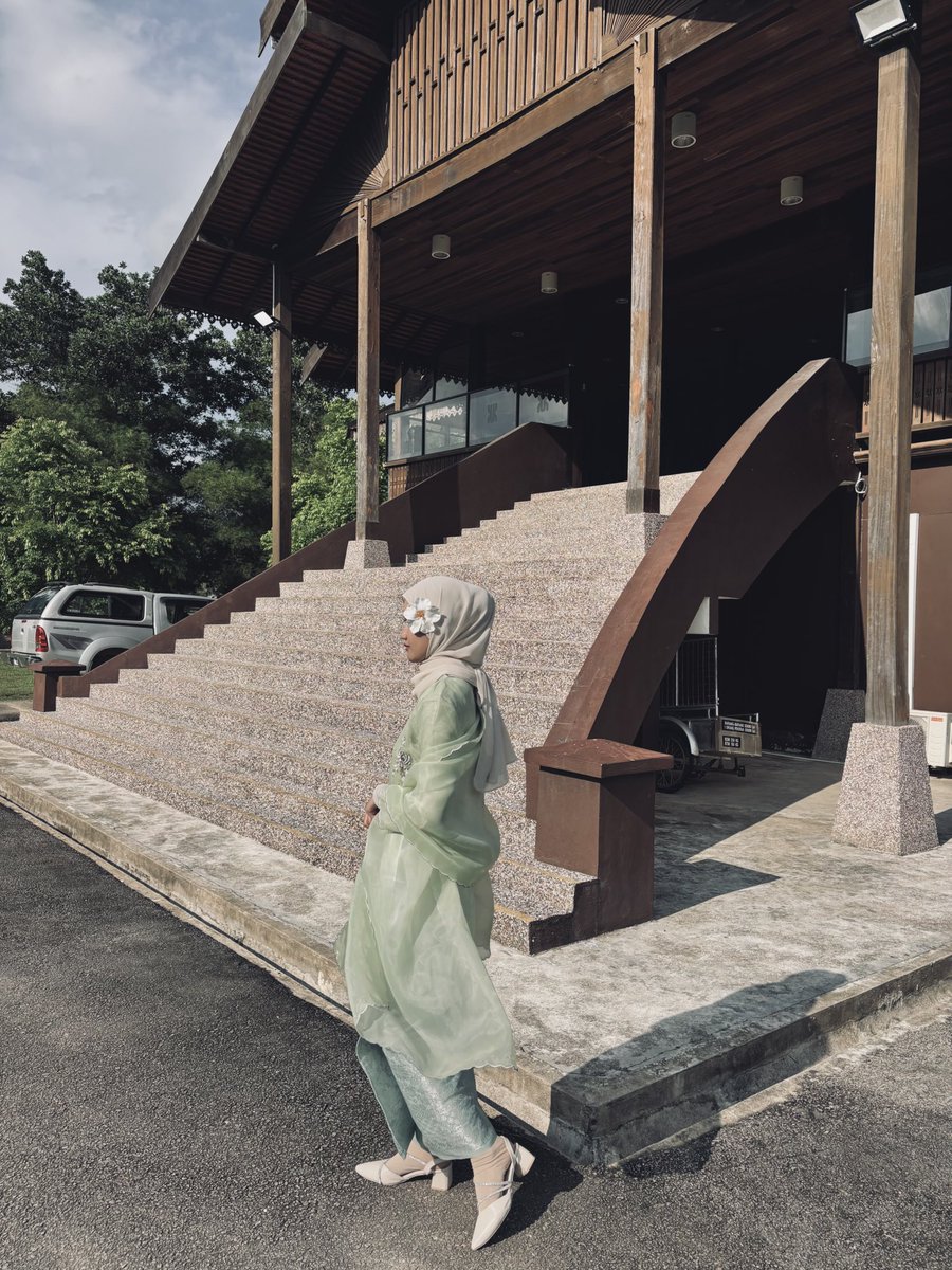 imfatihah's tweet photo. shr! https://t.co/kpRfKQzu5p