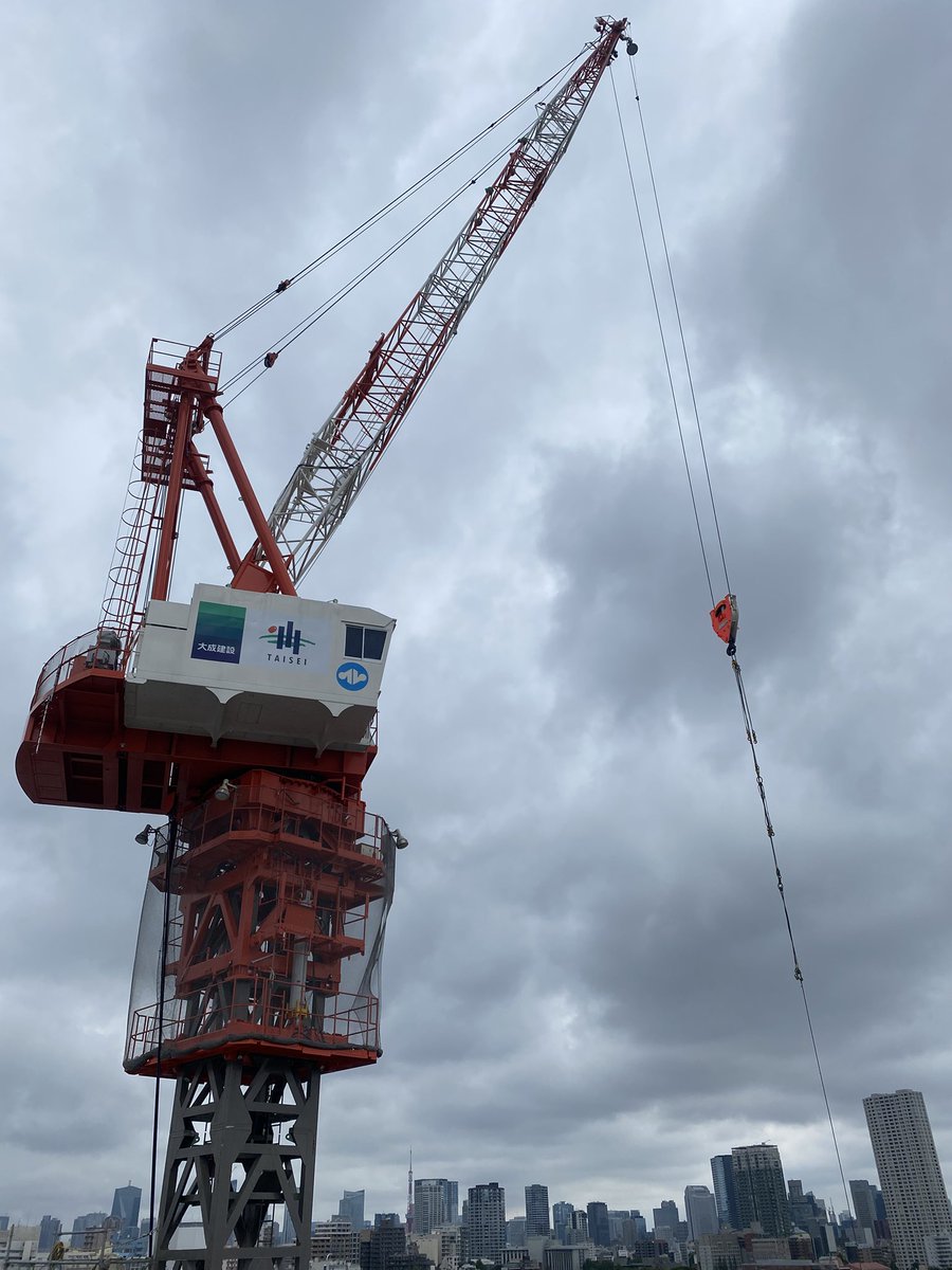 HawkEndyumion's tweet photo. @We_Love_Cranes 
タワーで外壁を取り付けました⭐️ https://t.co/RWk1jC74ez
