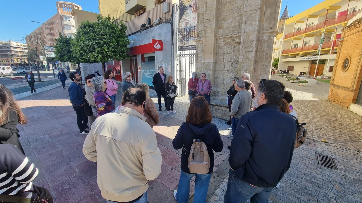 El pasado sábado día 29 disfrutamos de una interesantísima visita guiada por la historia industrial de Miraflores. 

Un paseo lleno de patrimonio, memoria y descubrimientos. ¡Gracias a todos los que nos acompañasteis!

¿Quieres participar en nuestras actividades? Hazte soci@!