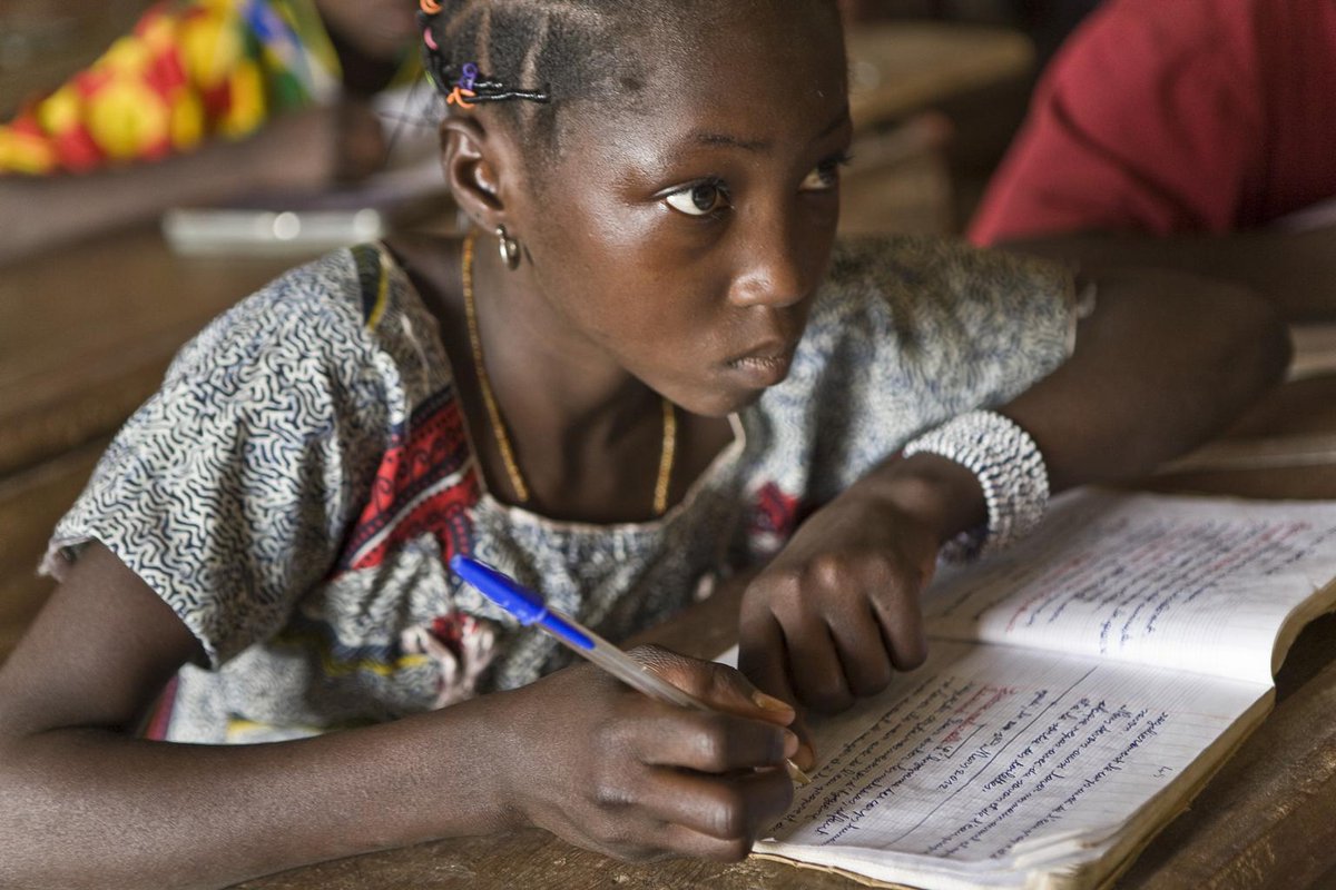 Education Cannot Wait (@educannotwait) on Twitter photo 📣Stay up to date on <a href="/EduCannotWait/">Education Cannot Wait</a>'s support for #education in emergencies & protracted crises, strategic partner news, inspiring interviews, human stories, #ECWResults & more.
Subscribe to #ECW's newsletter TODAY⤵️
bit.ly/3sy4nGN
<a href="/UN/">United Nations</a> #222MillionDreams✨📚 📣Stay up to date on <a href="/EduCannotWait/">Education Cannot Wait</a>'s support for #education in emergencies & protracted crises, strategic partner news, inspiring interviews, human stories, #ECWResults & more.
Subscribe to #ECW's newsletter TODAY⤵️
bit.ly/3sy4nGN
<a href="/UN/">United Nations</a> #222MillionDreams✨📚
