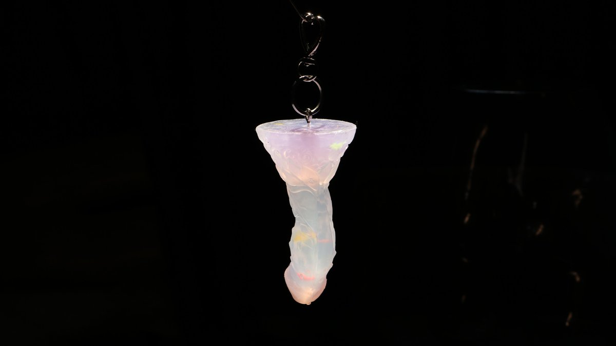 Let’s talk about self-love. 💖 Your pleasure matters!"
#来财     #OwnYourPleasure #TakeCareOfYou #LoveYourself #IntimateEssentials