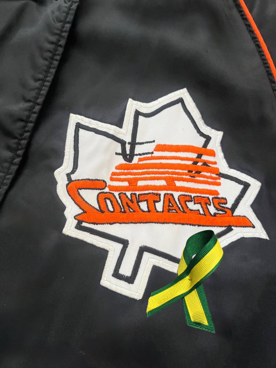 We stand together in remembrance, honoring and supporting the families and friends of those lost in the Humboldt Broncos tragedy. 💛💚

#HumboldtStrong #BroncosForever #NeverForgotten #WeStandTogether #HumboldtBroncos #ContactsHockey