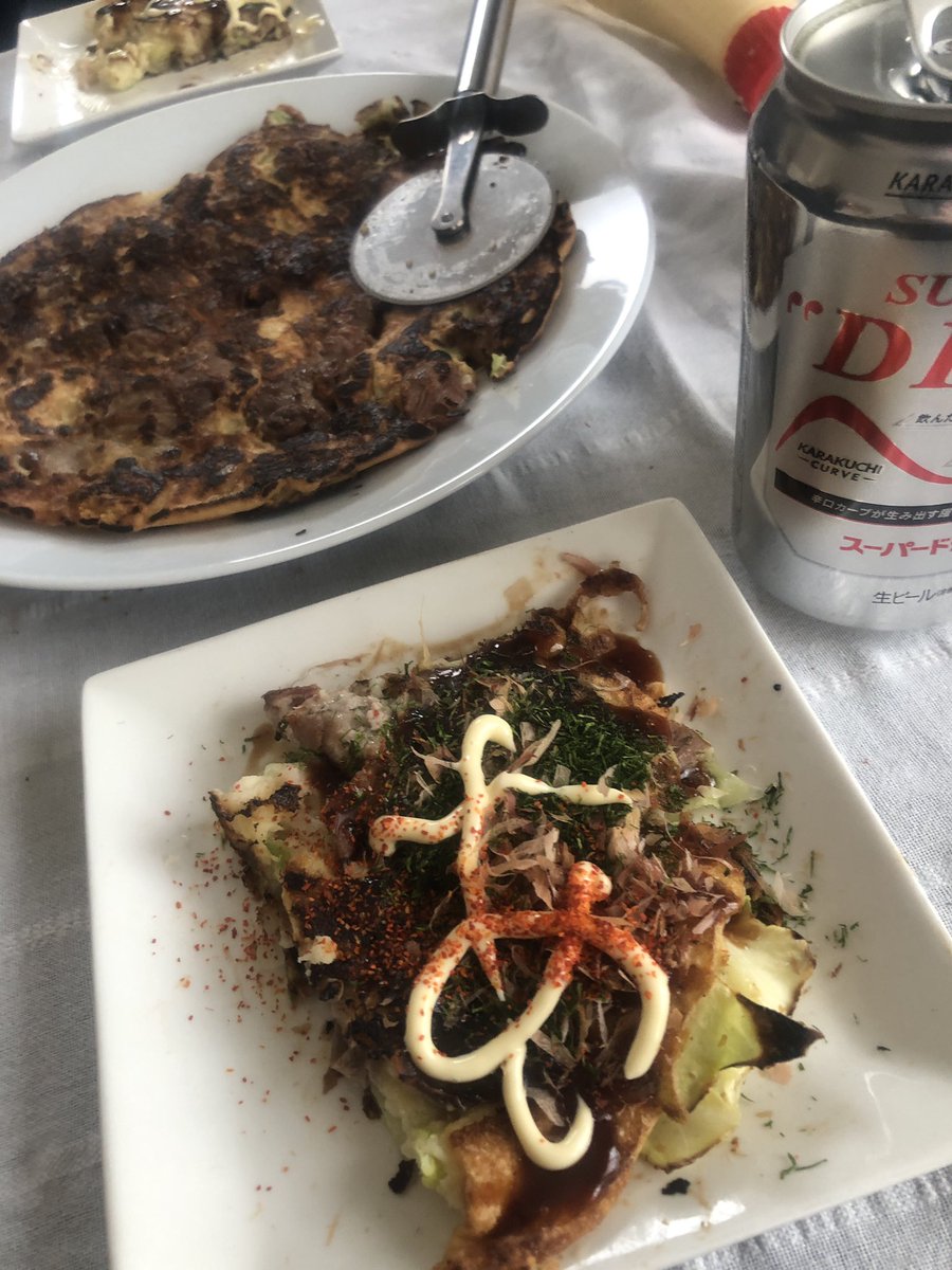 gaku_yolo_AZAS's tweet photo. #おうちごはん
いやー昨日からずっとおめでたニュースが止まらないですねえ。
好きがいっぱい増えたので
お好み焼を作りました😍
みんなみんなカンパーイ🍺
#Dollparts
#ステレオギャング
#COZZi
#Shitt
#HAGANE
#PRS https://t.co/SDMTJHTMJe