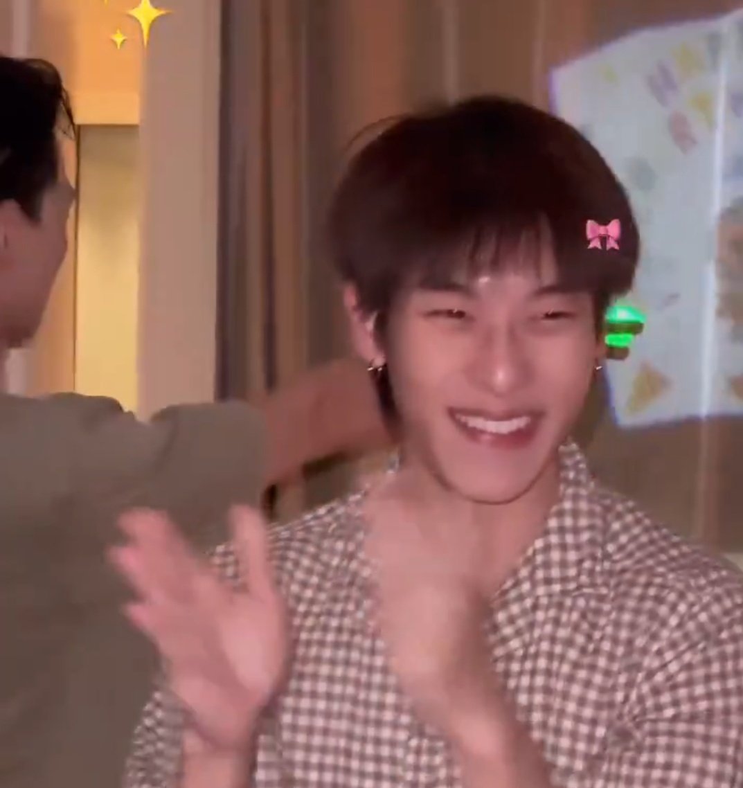 Fongchompuu's tweet photo. ก็ไอ่หมวยจริง5555 https://t.co/hwNcVBWyYx