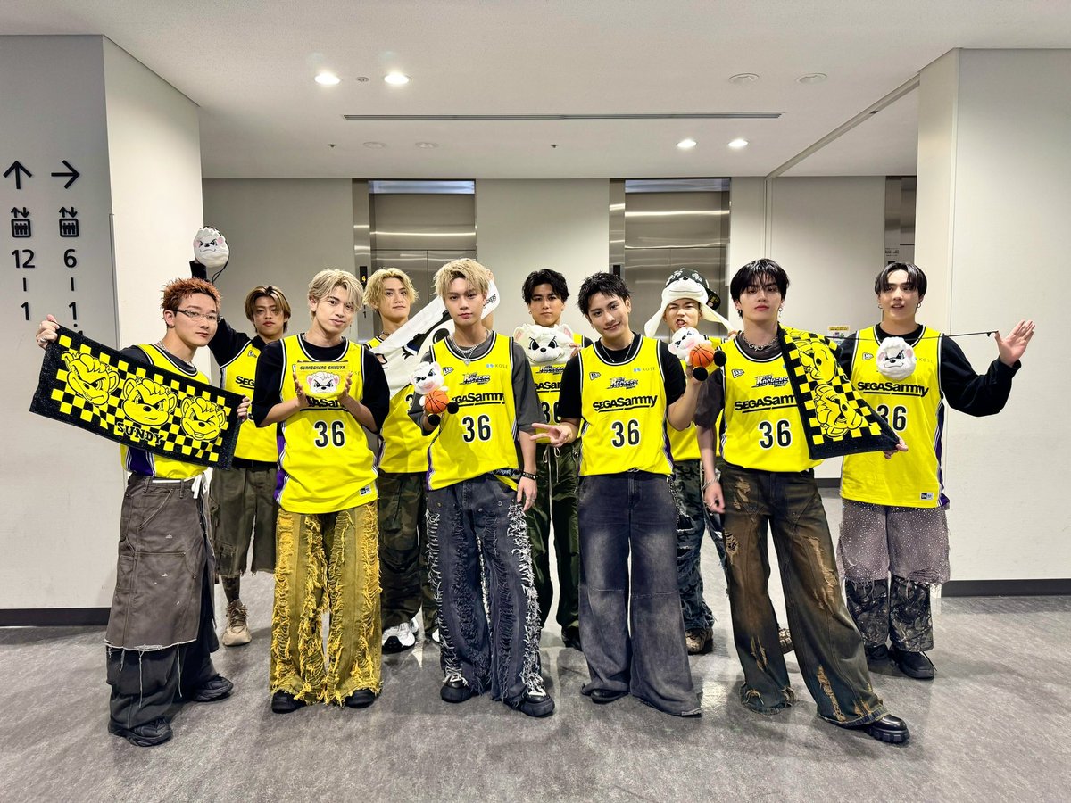 ハーフタイムショーは「THE JET BOY BANGERZ」。 熱く全力な