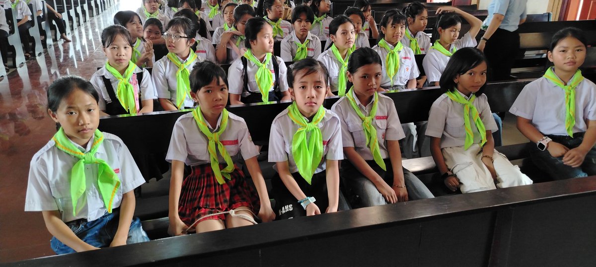 Sứ vụ làm cánh tay nối dài. Ở đâu cũng có một top giáo viên làm vì tình yêu thương, hoàn toàn không một đồng lương hay bất kỳ một lợi ích nào. Tất cả vì tình yêu thương dành cho thiếu nhi-mầm non của xã hội.