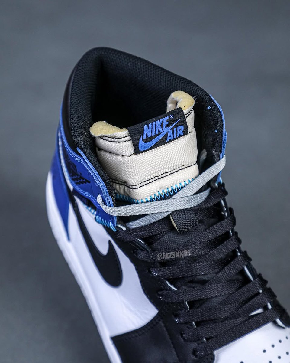fullress's tweet photo. 【2026年 発売予定】
FRAGMENT × UNION × NIKE AIR JORDAN 1 RETRO HIGH OG SP (フラグメント ユニオン ナイキ エア　ジョーダン レトロ ハイ)

>> https://t.co/jiYGMdjqXn
fkzsnkrs https://t.co/KpxdQB7ST8