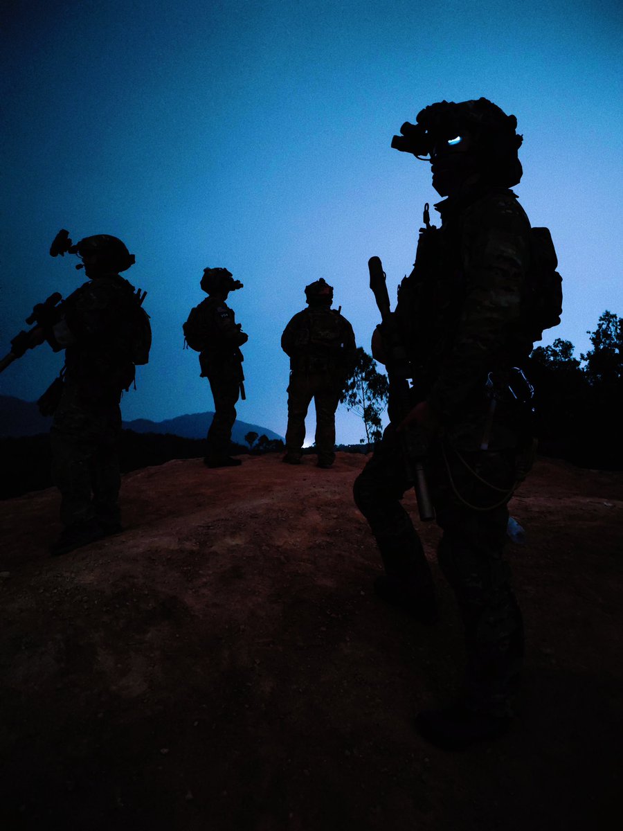 Kestis_Teio's tweet photo. Those night riders from The Unit #CAG  #Deltaforce  #nightvision   #specialforces https://t.co/IAMuRNQvJa
