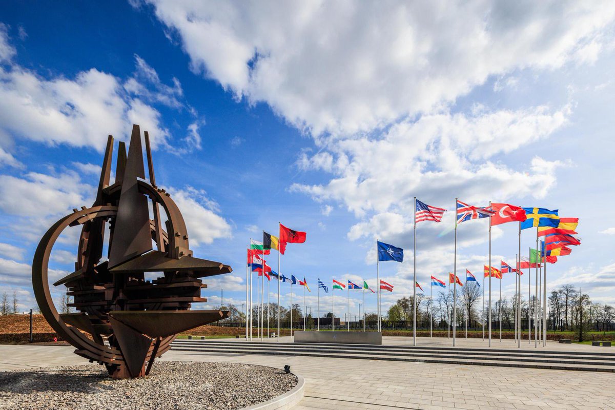 Today, Romania proudly marks #NATODay.

Our fundamental interests - security, sovereignty, and prosperity - are better safeguarded within the NATO Alliance.

Our NATO membership is a commitment that binds generations together, protecting our nation’s freedom and future.