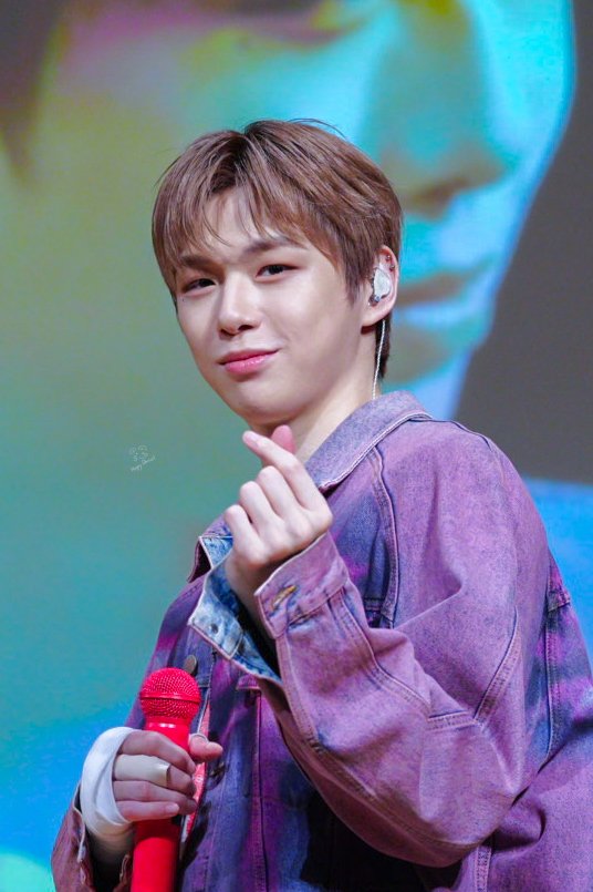 HappyDaniel1210's tweet photo. 250406 KANGDANIEL JAPAN FAN MEETING
Preview

하트 ❤️

#강다니엘 #KANGDANIEL
#姜丹尼尔 #姜丹尼爾 #カンダニエル #คังแดเนียล https://t.co/YTni5yKVeu