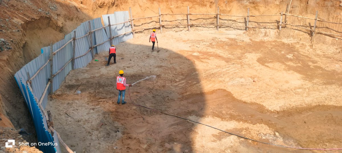 LudhianaSWSP's tweet image. Steady progress on OHSR construction across Ludhiana!
Under PIU &amp;amp; IVA&apos;s supervision, 14 sites barricaded, 4 excavated, and foundation works in full swing. PCC laid at Focal point, steel binding at Children Park!
#LudhianaDevelopment #PMIDC #WorldBank @mcldhofficial