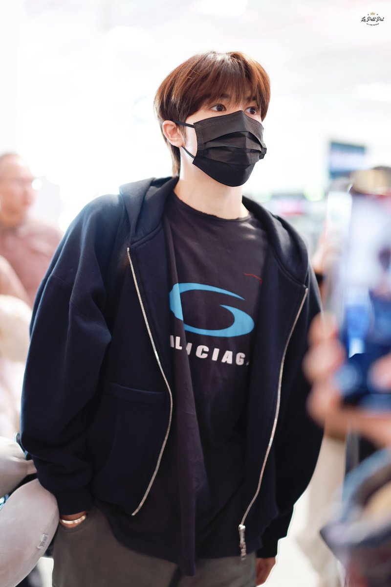 LePetitPat1020's tweet photo. 20250406 ｜🛫PEK

@patrick_pppat #แพทริค
#PatrickFinkler #尹浩宇
#YinHaoyu #แพทริคณัฐวรรธ์ https://t.co/yzxAValhyS