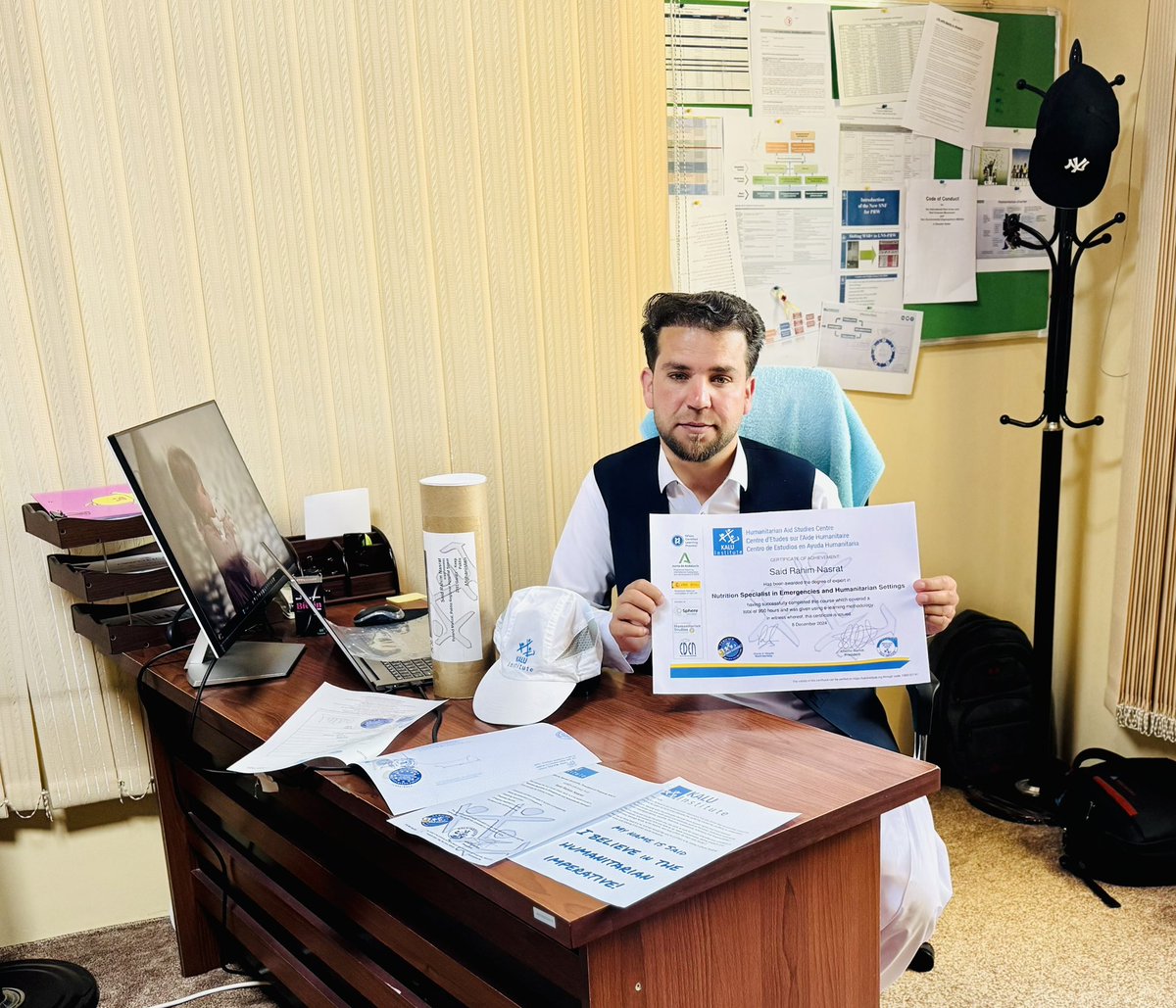 SayedrahimNasr1's tweet image. Alhamdulillah!
Finally, I have received all my documents related to my Nutrition Specialist in Emergency and Humanitarian Settings from KALU Institute of Humanitarian Aid Studies Center.

#NutritionSpecialist #HumanitarianAid #KALUInstitute #ProudMoment #Alhamdulillah #Spain