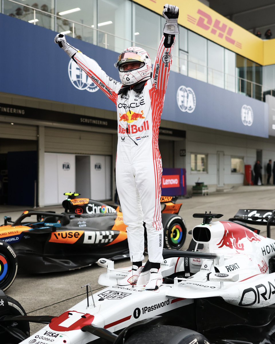 Oracle Red Bull Racing (@redbullracing) on Twitter photo This victory means everything ☝️
#F1 || #JapaneseGP 🇯🇵 This victory means everything ☝️
#F1 || #JapaneseGP 🇯🇵