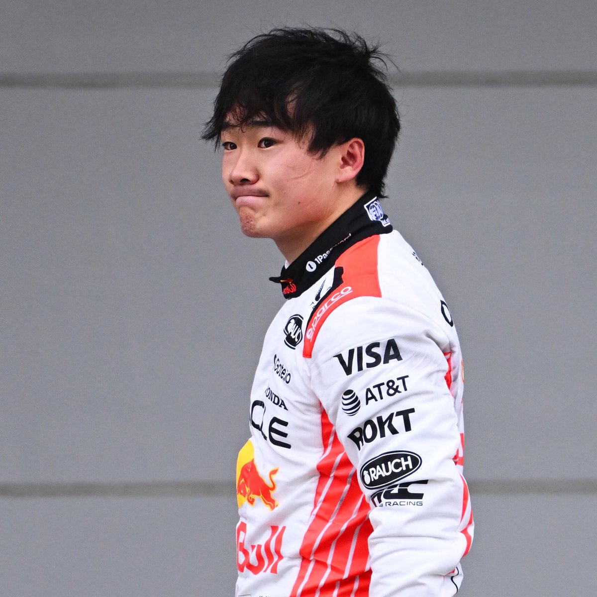 redbullmotorJP's tweet photo. 【🇯🇵角田裕毅】
最高の興奮をありがとう。
そして、お疲れ様でした。

我々は今までいくつもの困難な壁を乗り換えてきたアナタを知ってます🔥✨

次戦以降、世界に最高の実力見せつけてやりましょう！活躍に期待してますｯ！！⚡️
@yukitsunoda07 

#RedBull #翼をさずける #JapaneseGP https://t.co/9bNv2XrVmi