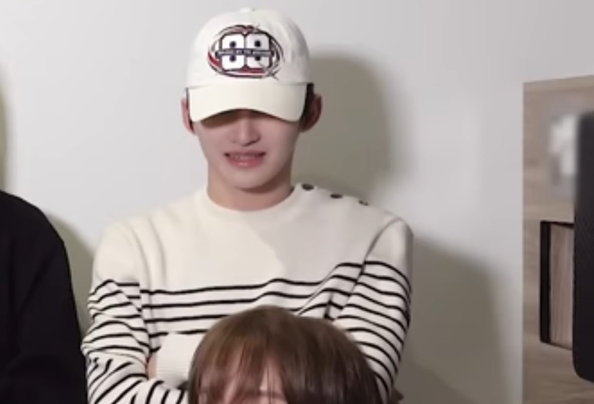 📌(지훈) 와이케이 89로고 볼캡 화이트
musinsa.onelink.me/PvkC/v9nhi802
(무신사에서 구매가능)

📖 'Yes or No' 커버 영상 리액션