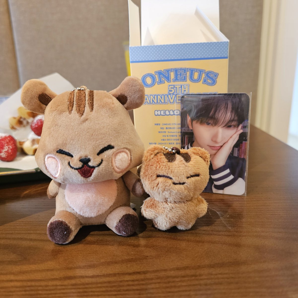 Earth_with_Moon's tweet photo. 서호 해츨링 포카 받으러 오더레 왔다가 어스스 충동���매하다 https://t.co/UViBnxJLXz