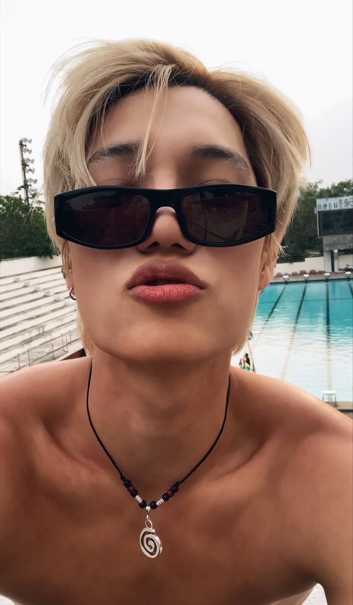 KIM KAI YOU’RE FCKIN CRAZYKGKGKS