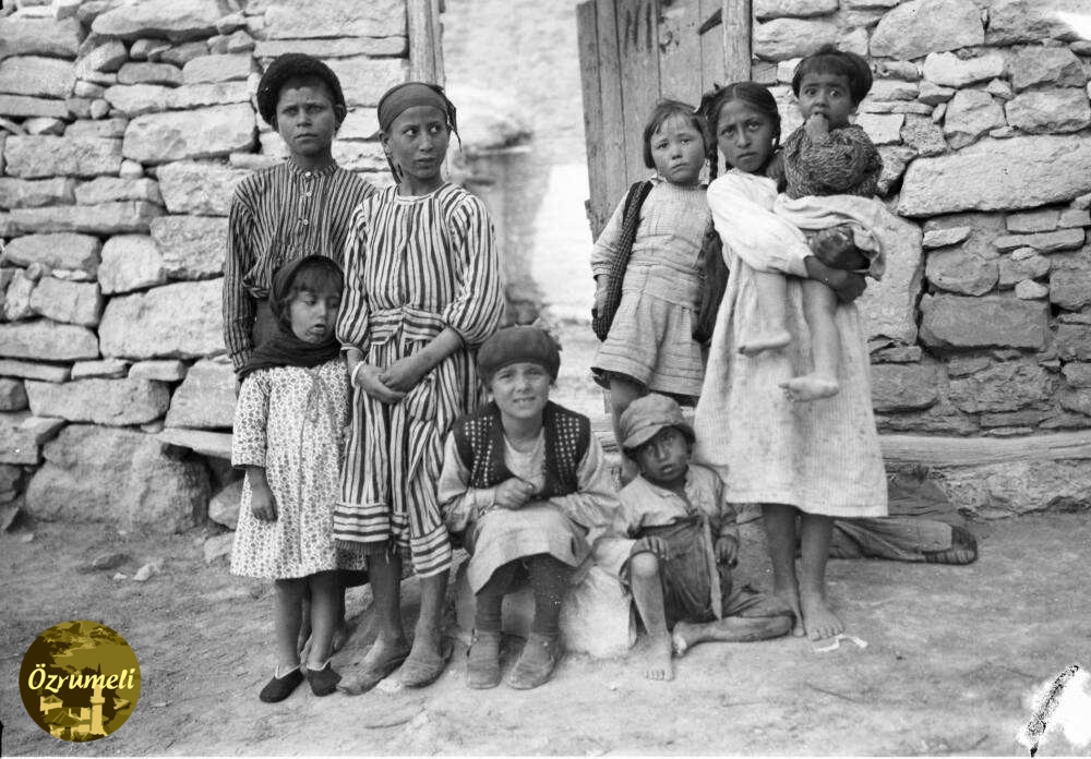 yeniozrumeli's tweet image. #Balçık #Tatar Mahallesi 1932
#sevdamızdırbalçık