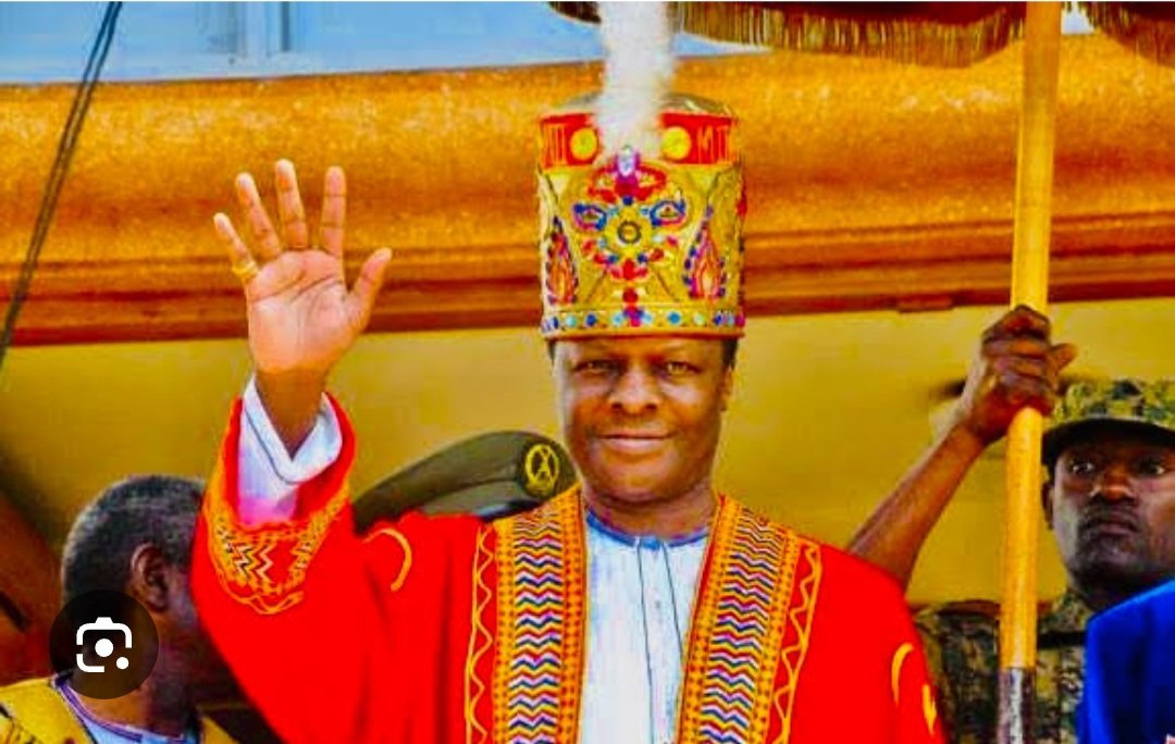 Muhoozi Kainerugaba (@mkainerugaba) on Twitter photo Awangaale Ayi Ssabasajja Kabaka! Awangaale Ayi Ssabasajja Kabaka!