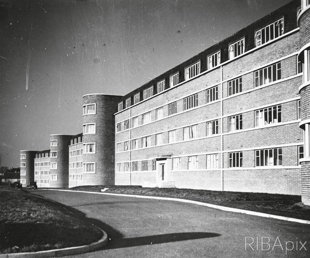 Modernism in Metroland tweet media
