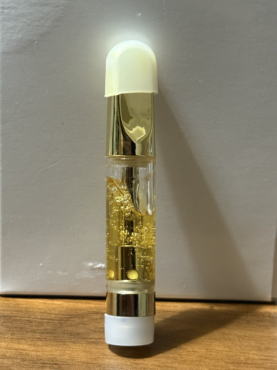 JustinDavi39044's tweet photo. 新成分🍯
CPHサンプル届きましたのでリキッドにしました🙌

体感はCBPに近い体感で程よく効いて抜けも良くキックが薄いです！

最近精神作用系リキッドについて不透明なものが多く仕入れていませんでしたがようやく発売できそうです🤝
coaの取得等の関係で発売は4週間後を予定してます！

お楽しみに😊 https://t.co/sIW7PuZTDH