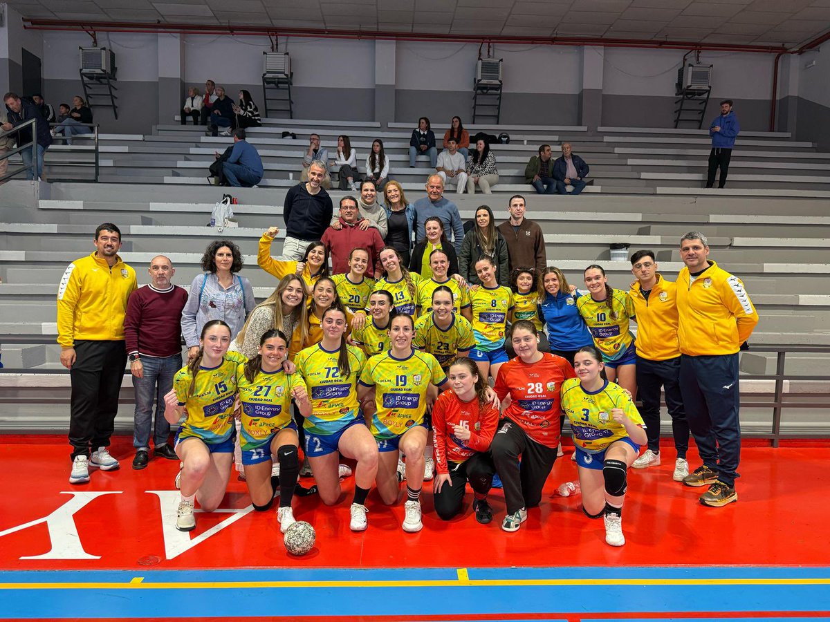 📢 Fin de temporada para nuestras chicas de Plata.

🟡 Derrota en el último partido de liga frente al líder <a href="/BMCImperial/">BM Ciudad Imperial 💪</a> (28-23), pero no todo se mide en resultados.