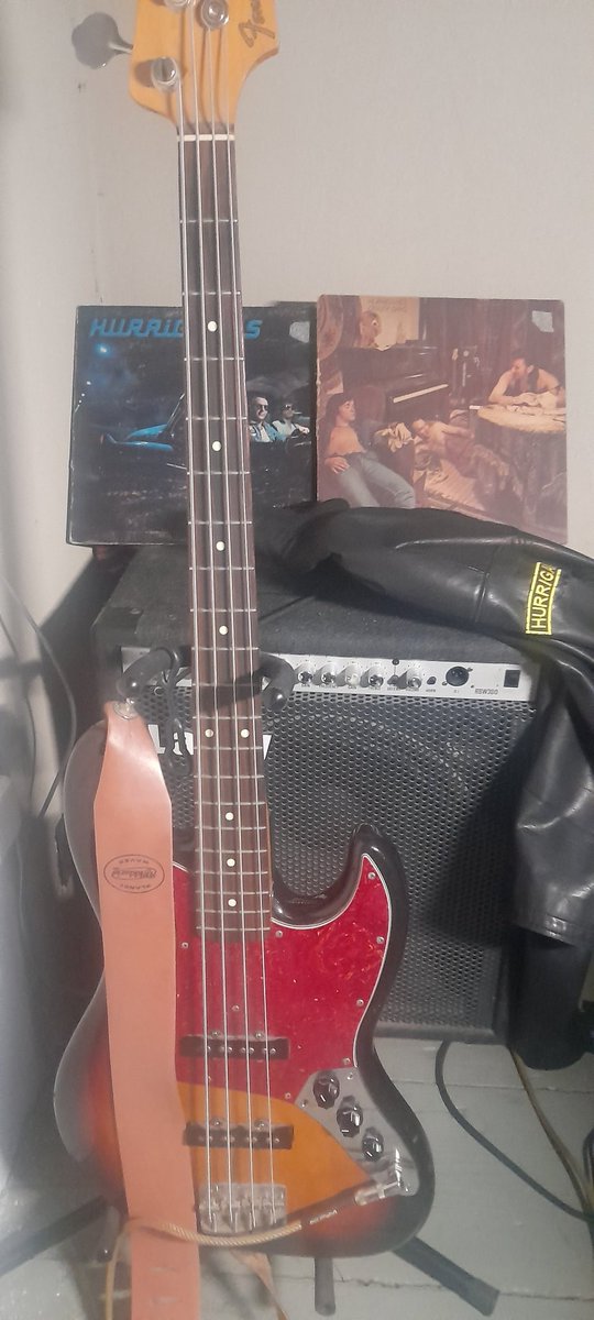 KariWikholm's tweet image. Ylihuomenna tulee kulumaan 50 vuotta siitä, kun Roadrunner levy sai kultalevyn. Tänä päivänä tasan 50 vuotta sitten oli Tavastia klubilla keikka #hurriganes