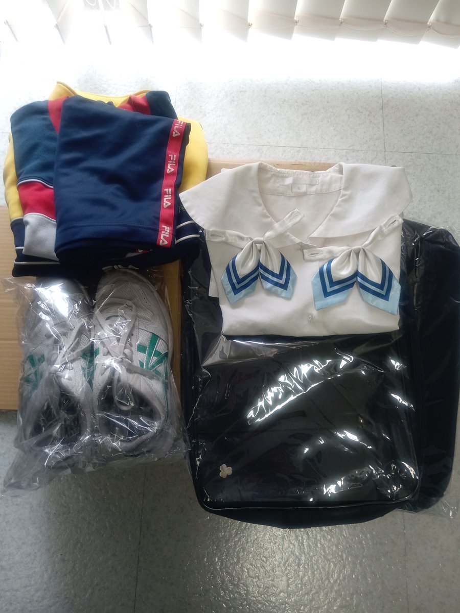 子供の進学もあり、大人しくしていたのですが、、、我慢出来ませんでした、、、お譲りいただきました。