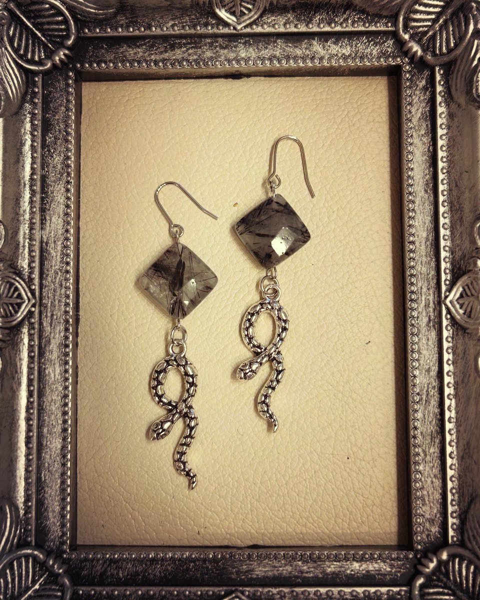 CatwalkBijoux's tweet image. Catwalk Bijoux Handmade Accessory 
New Arrivals Medusa

ブラックトルマリンルチルクウォーツ

#catwalkbijoux #handmadeacessory #vintage#koenji #medusa#sneke #蛇アクセサリー #蛇 #幸運 #天然石#ブラックトルマリンルチルクウォーツ

Necklace.  pierce