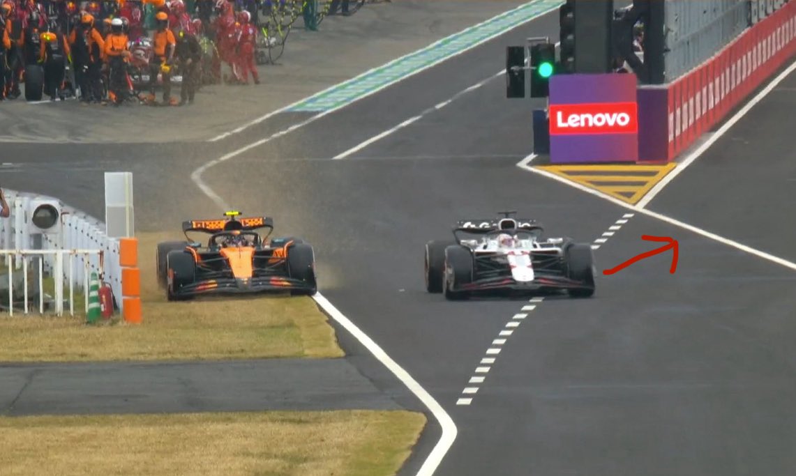 robert-nagy@web.de tweet media