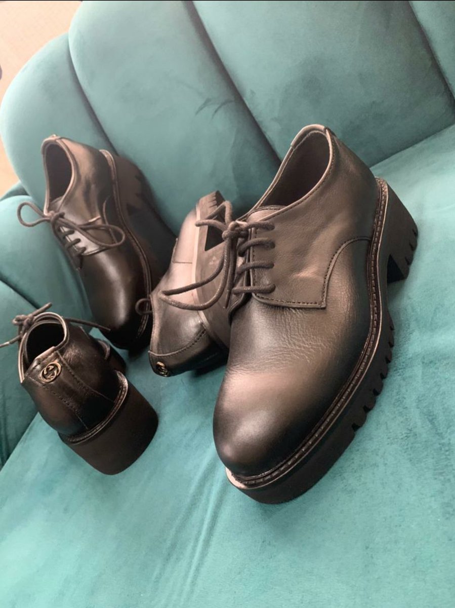 adifosteps2020's tweet photo. @BashirAhmaad Handcrafted shoes at affordable prices 😍 https://t.co/YpDZSaZroV