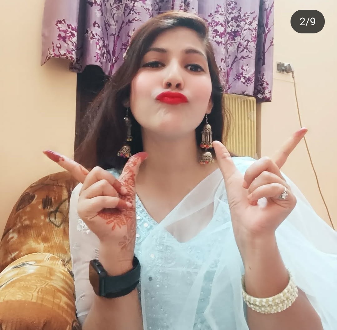 Arun Yadav (@arunkosli) on Twitter photo कौन कौन इसको जेल की सलाखों के पीछे देखना चाहता है वो लिखिए #ArrestKarishma कौन कौन इसको जेल की सलाखों के पीछे देखना चाहता है वो लिखिए #ArrestKarishma