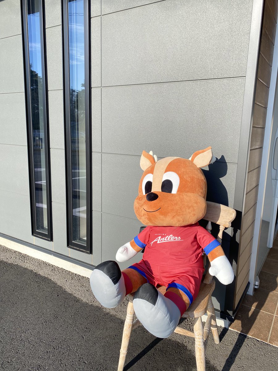 i_comorumo's tweet photo. 鹿島アントラーズホームゲーム日⚽️

お天気も回復して気持ちいい気候になりました✨
カシマサッカースタジアム向かい側の
コモルモに是非お立ち寄りください♪

サッカーのチケットorユニフォーム着用で店内商品5%OFF☺️
※カフェは対象外です。

アサイーボウルやドリンクもテイクアウトできます！
ご来店お待ちしております✨
#鹿嶋市 #コモルモ #鹿嶋市カフェ #茨城カフェ