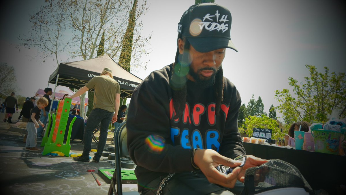 Focused on the wins only! #gallerydebabylon #happytears