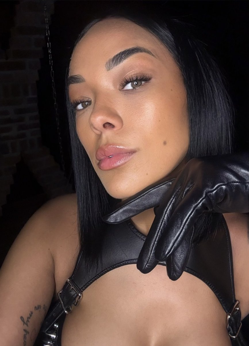 Lady Amelie South (@south_amelie) on Twitter photo Ein Blick und du weißt, dass Widerworte zwecklos sind!
Knie nieder, du gehörst jetzt mir!😈
<a href="/femdomfan123/">Femdom fan</a> <a href="/FemdomWorldPR/">FemdomWorld Promo Account</a> <a href="/femdom_today/">Femdom Today</a> <a href="/RTDoms/">FemDom Promo</a> <a href="/dommes_rt/">dommesRt</a> <a href="/mistresspromo22/">Mistress Promo 5.5K ✨ (Follow & Tag Me For RT)</a> <a href="/DomainDomina/">Domain Domina</a> <a href="/DominaDir/">🔞DominaDirectory🔞</a> Ein Blick und du weißt, dass Widerworte zwecklos sind!
Knie nieder, du gehörst jetzt mir!😈
<a href="/femdomfan123/">Femdom fan</a> <a href="/FemdomWorldPR/">FemdomWorld Promo Account</a> <a href="/femdom_today/">Femdom Today</a> <a href="/RTDoms/">FemDom Promo</a> <a href="/dommes_rt/">dommesRt</a> <a href="/mistresspromo22/">Mistress Promo 5.5K ✨ (Follow & Tag Me For RT)</a> <a href="/DomainDomina/">Domain Domina</a> <a href="/DominaDir/">🔞DominaDirectory🔞</a>