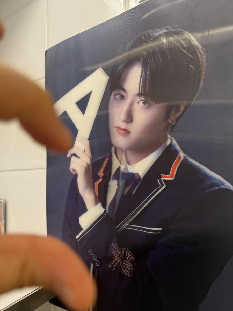 Pkiou_'s tweet photo. 루토 생일 축하했어 😘 https://t.co/xTxHh4gx9q